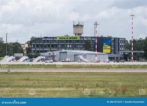 rix lv|riga international airport facilities.